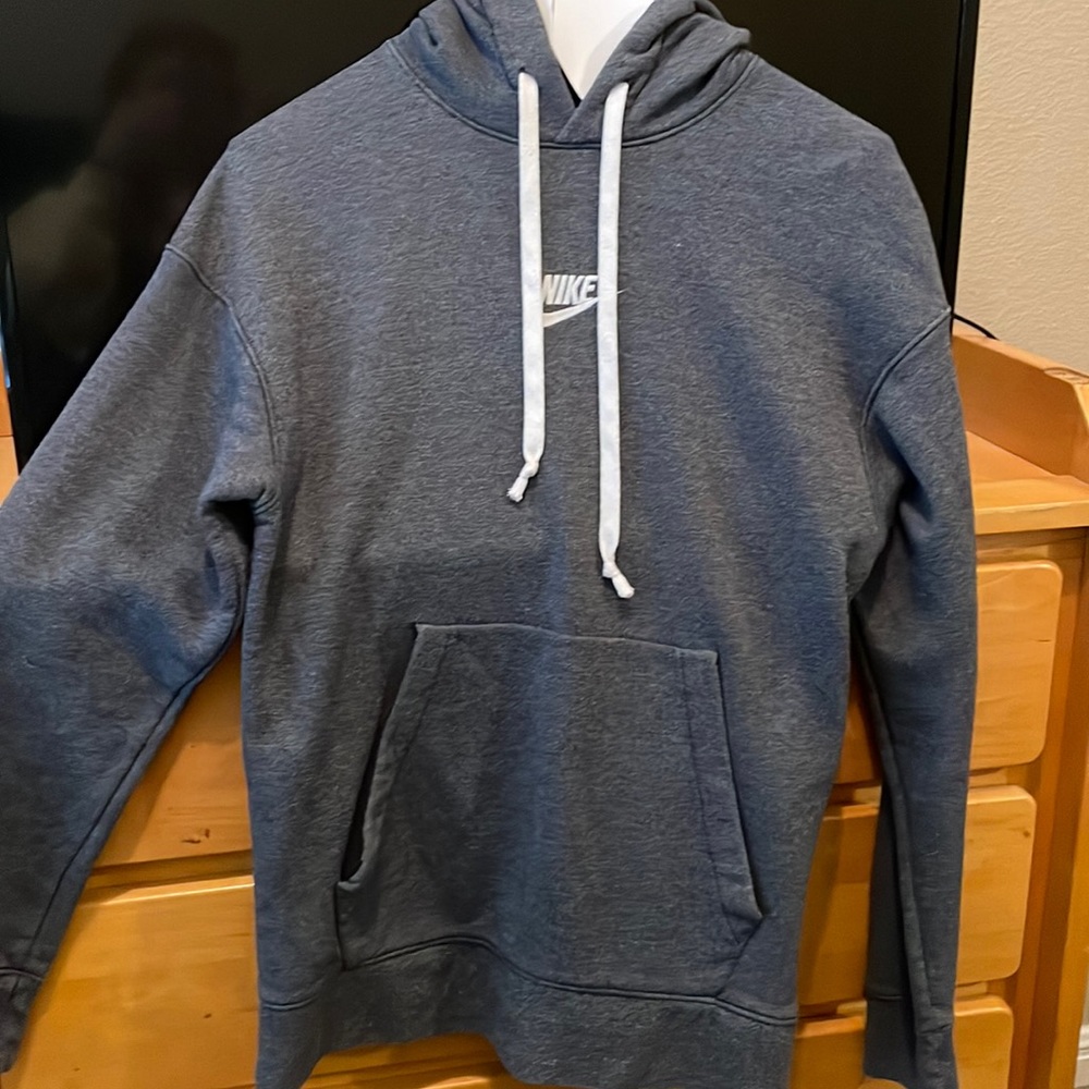 Nike sweatshirt